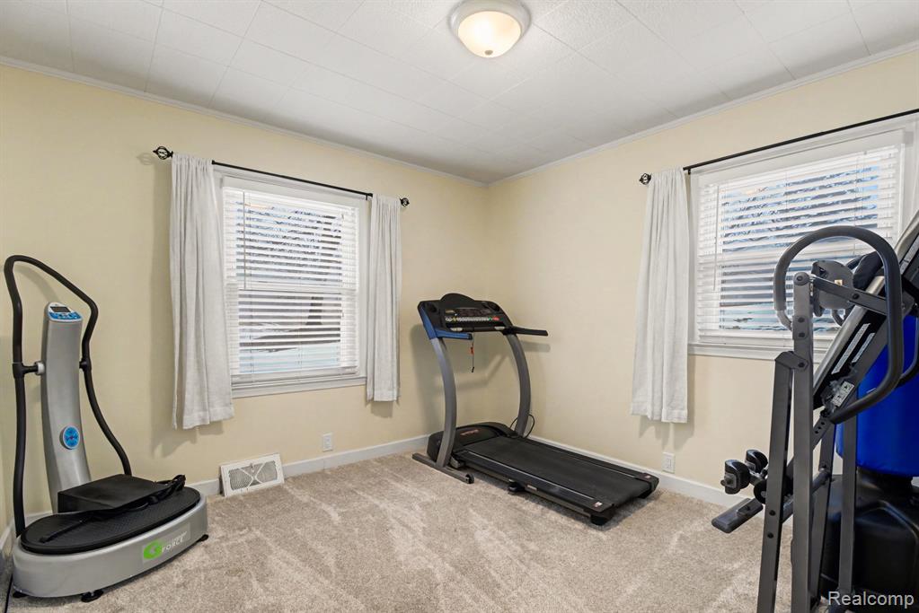 768 Pleasant Ridge, Lake Orion, MI 48362 — Photo 25