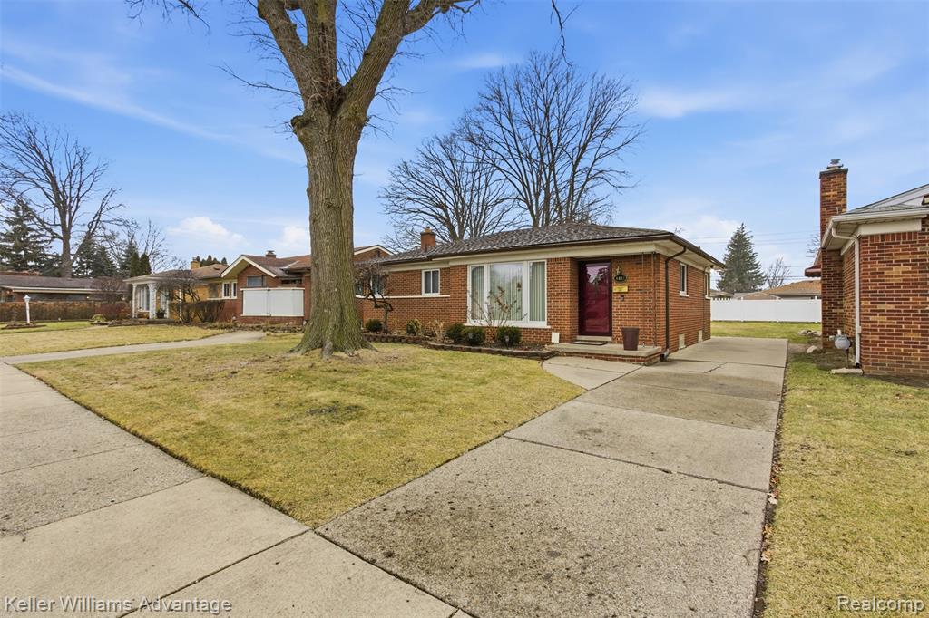 8841 Virgil, Redford, MI 48239 — front exterior