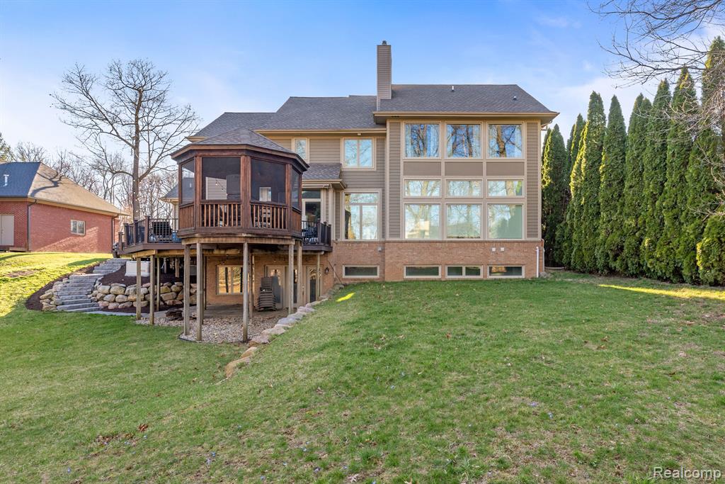 6060 TURNBERRY Drive, Commerce Twp, MI 48382 — Photo 35