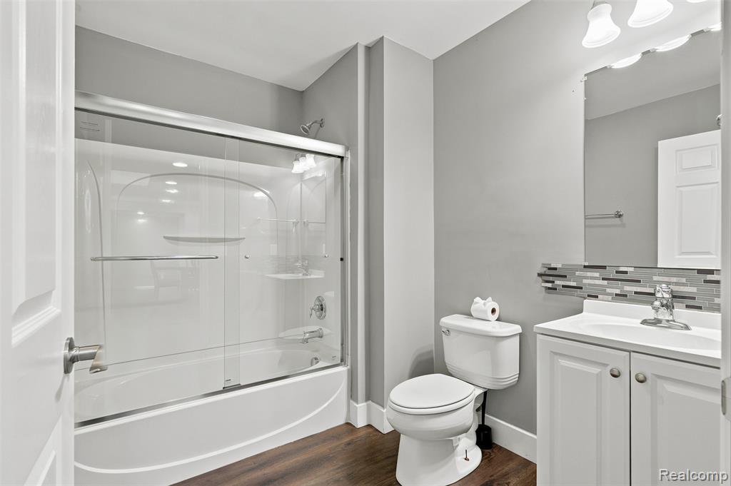 49894 Bloomsbury Lane, Macomb, MI 48044 — Photo 65