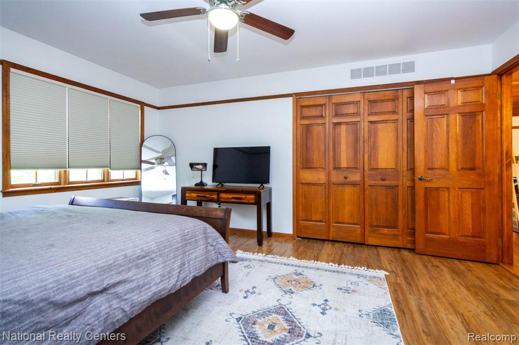 8706 Buckland Drive, South Lyon, MI 48178 — Photo 32