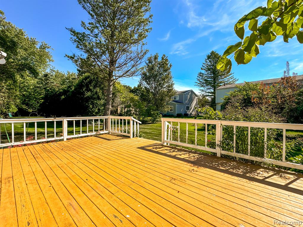 422 THORNEHILL Trail, Oxford, MI 48371 — Photo 26