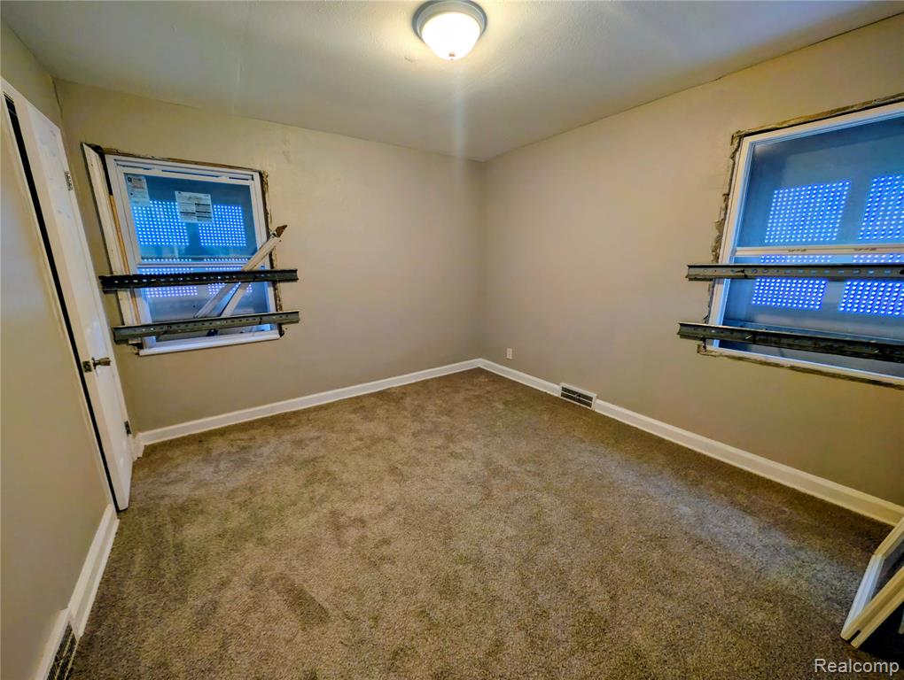 4715 BUCKINGHAM Avenue, Detroit, MI 48224 — Photo 5