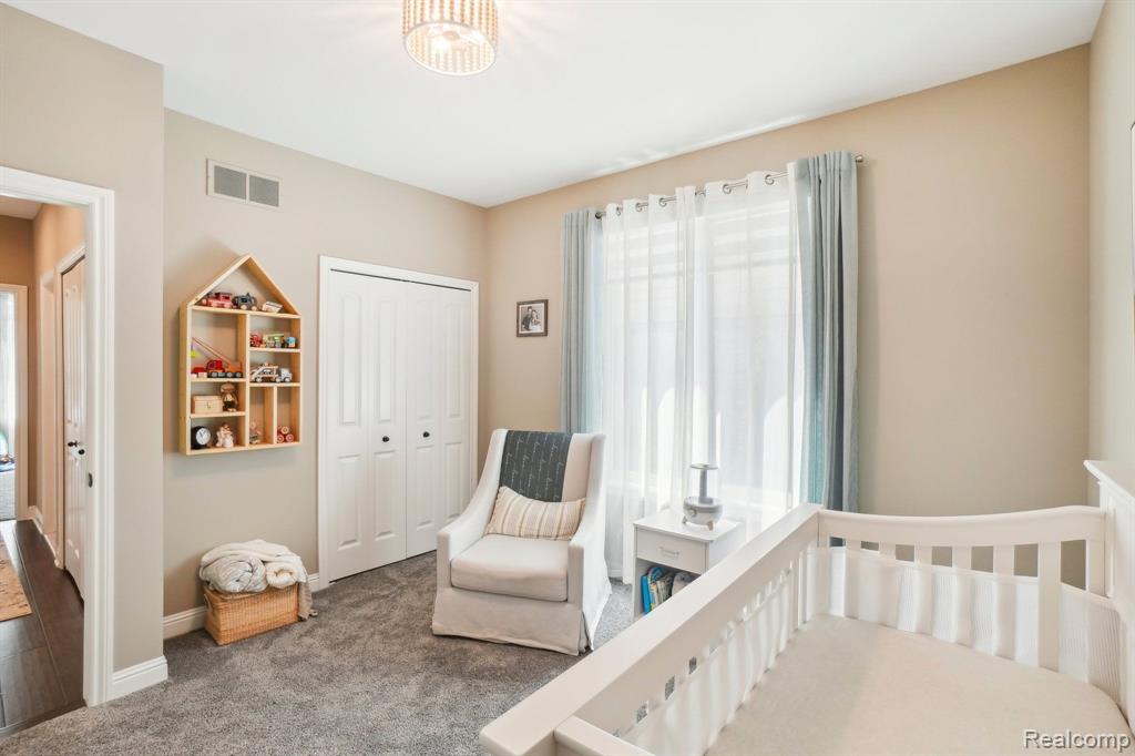 54718 LAWSON CREEK Drive, Utica, MI 48316 — Photo 23