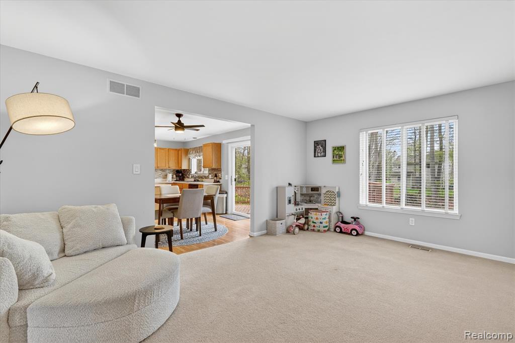 6140 Blue Heron Drive, Howell, MI 48843 — Photo 5
