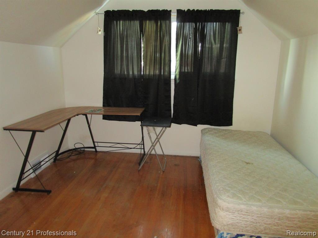 7715 Donna Street, Westland, MI — Photo 20