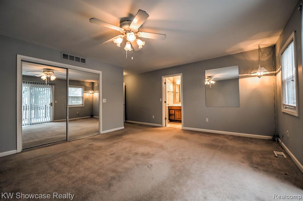 5806 KING JAMES, Waterford, MI 48327 — Photo 37