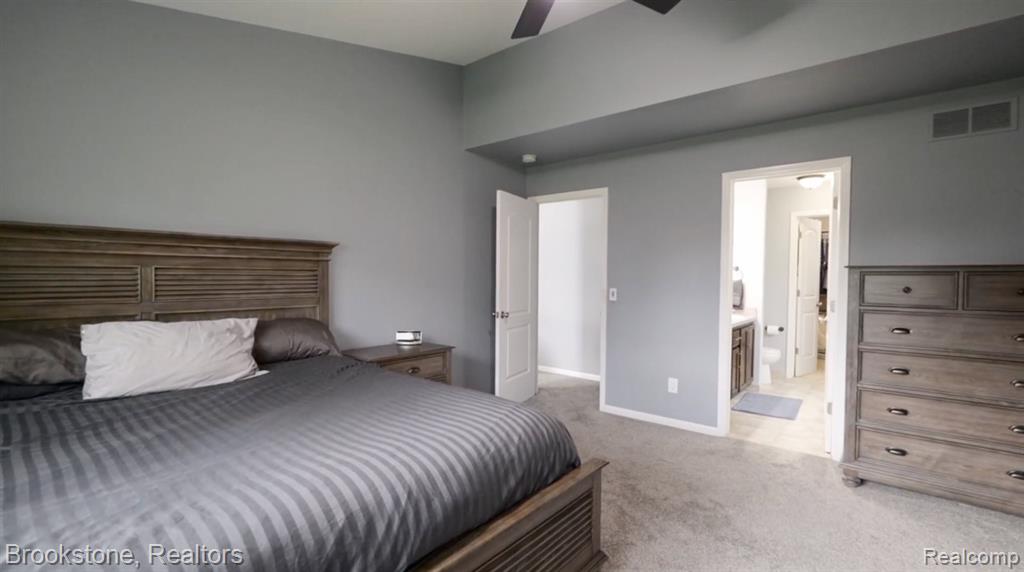 7422 S Village Drive, Clarkston, MI — Photo 22