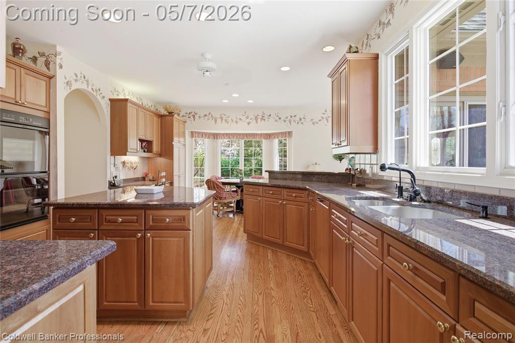 7520 Mistwood Drive, White Lake, MI 48383 — Photo 19