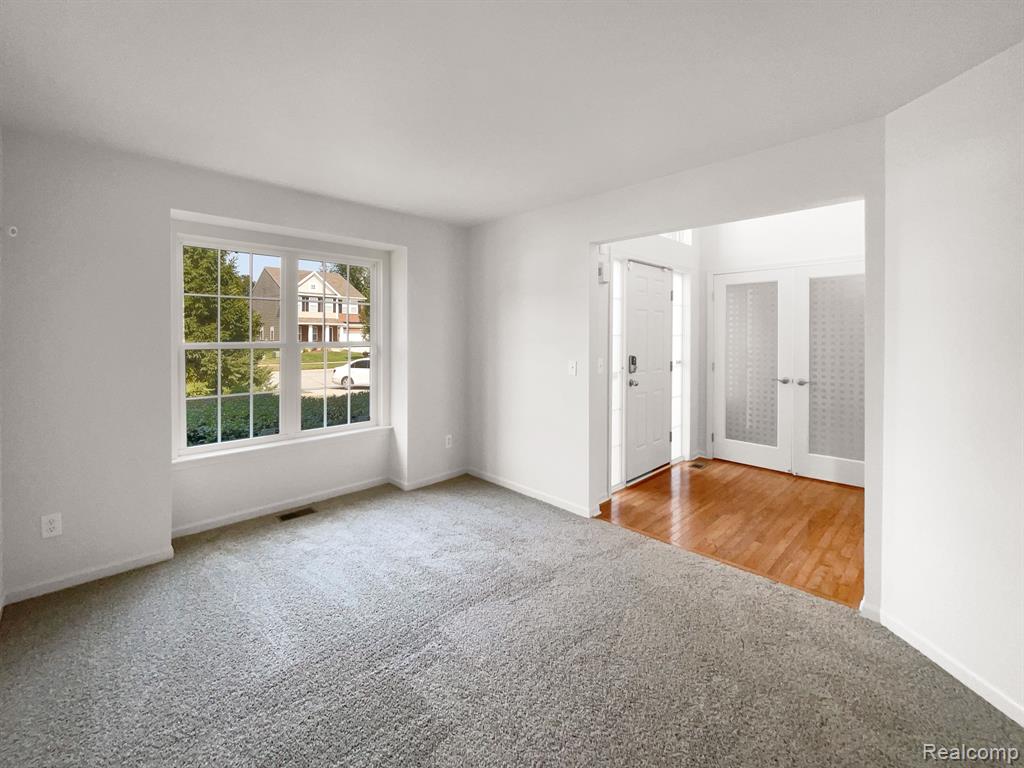 7080 COLCHESTER Lane, Ypsilanti, MI 48197 — Photo 12