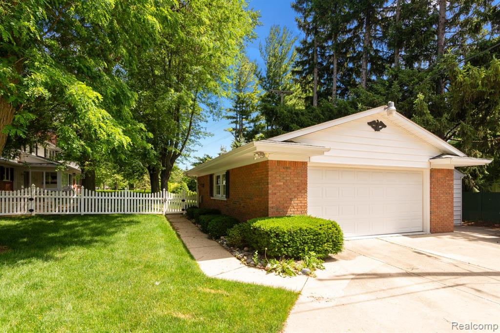5505 Dolphin Street, East China, MI — Photo 47