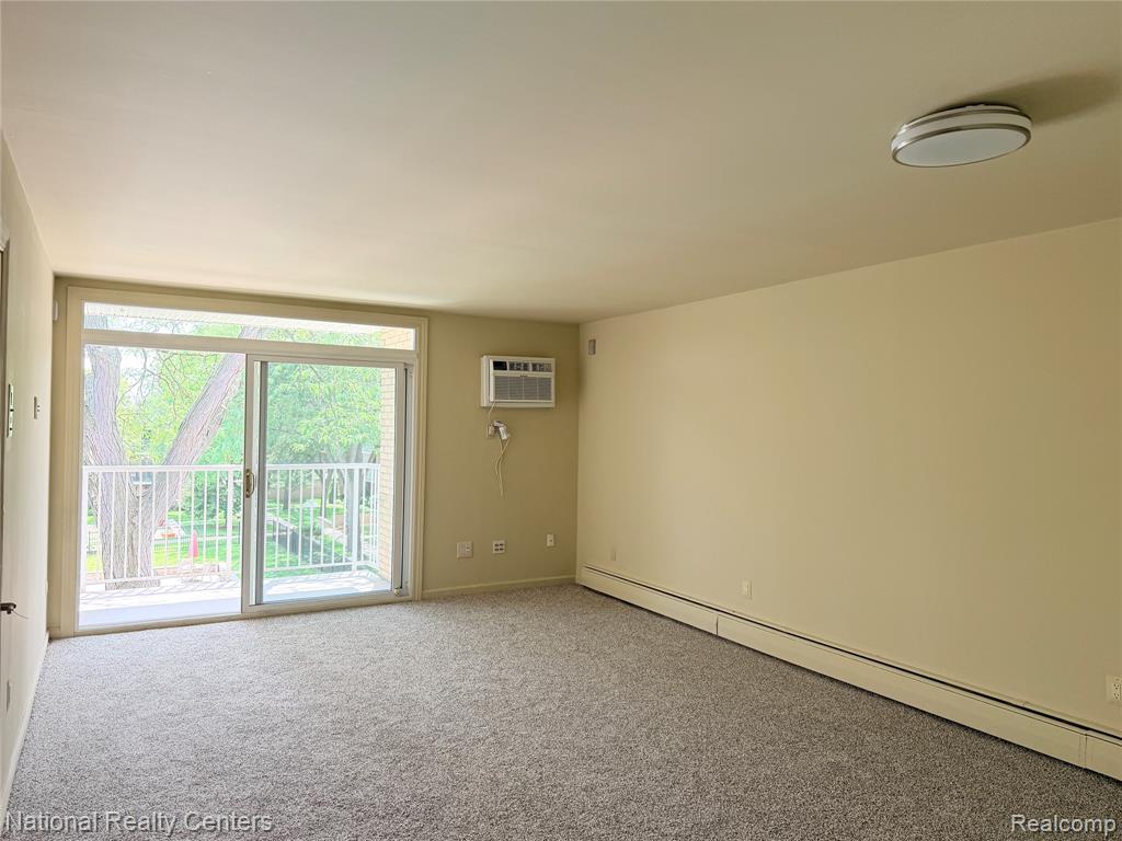 4913 Crooks Road, G4, Royal Oak, MI 48073 — Photo 9