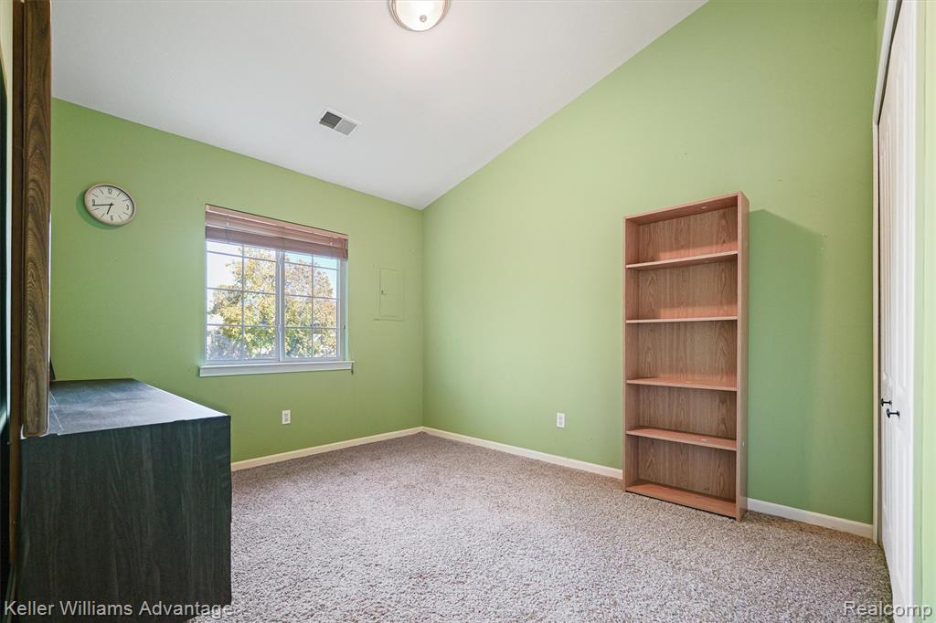 867 Saybrook Drive, Waterford, MI 48327 — Photo 16