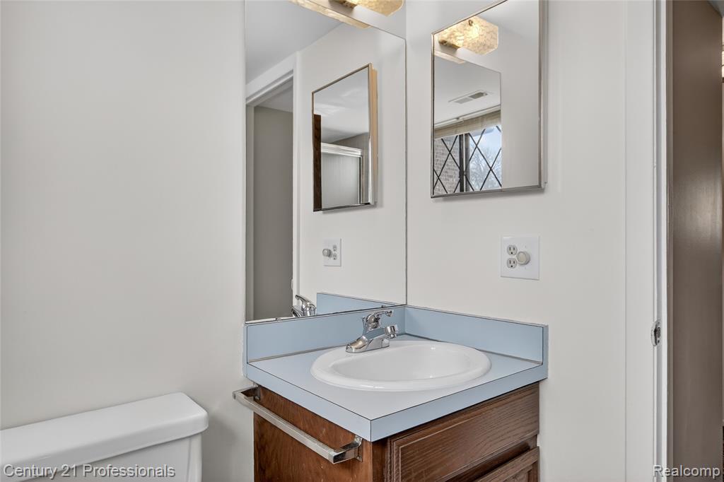 46300 Gainsborough Drive, Canton, MI, 48187