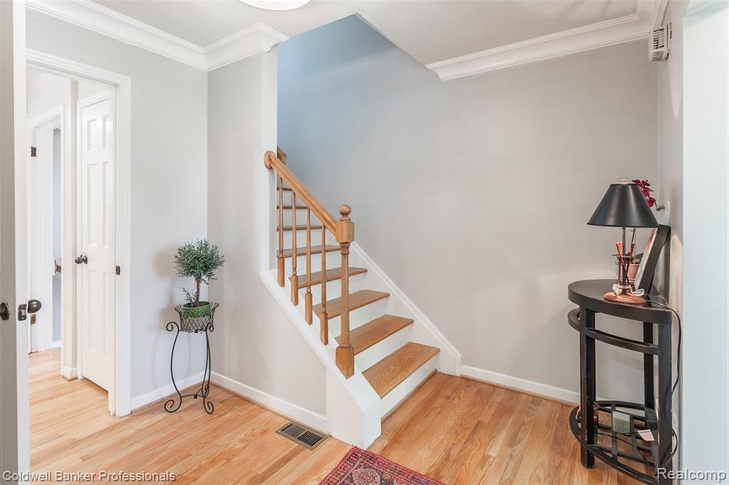 906 Putney Street, Birmingham, MI 48009 — Photo 9