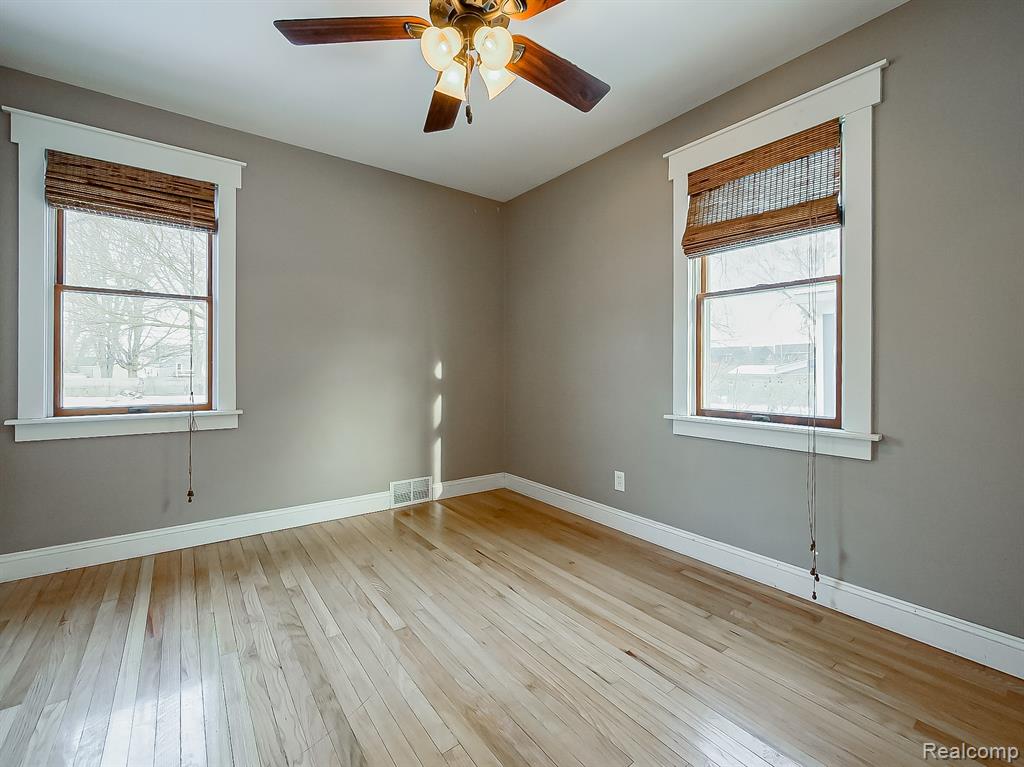 124 Leroy Avenue, Clawson, MI — Photo 17