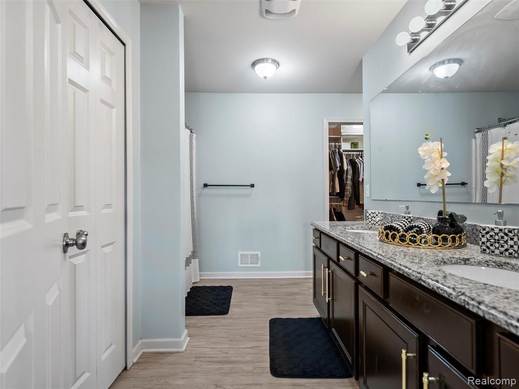 41197 Dortmund Drive, Clinton Twp, MI 48038 — Photo 24