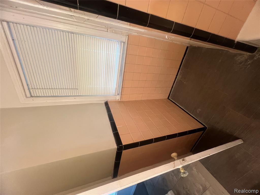 21341 Reimanville Avenue, Ferndale, MI 48220 — Photo 24