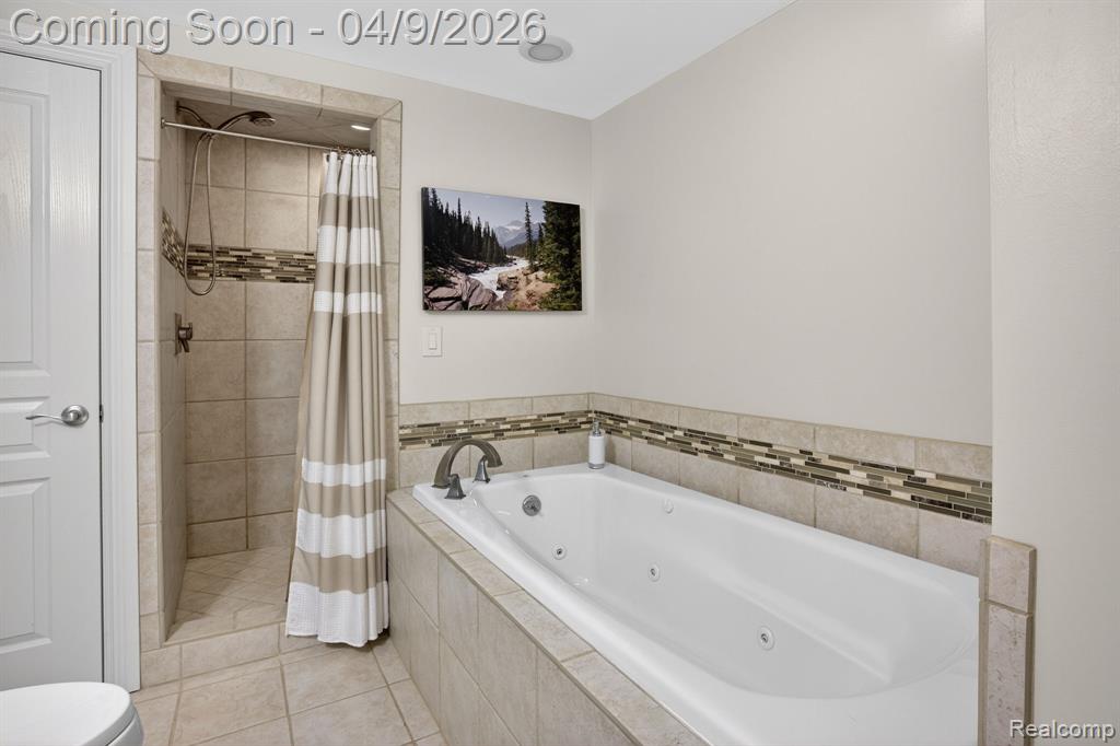 341 Ridgewood Road, Rochester, MI 48306 — Photo 54