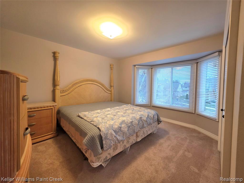 52921 Sawmill Creek Drive, Macomb, MI 48042 — Photo 24