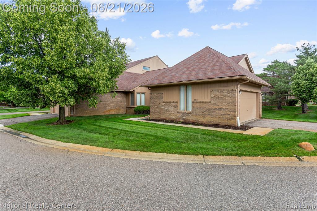 6153 Westbrooke Drive, West Bloomfield, MI — Photo 39