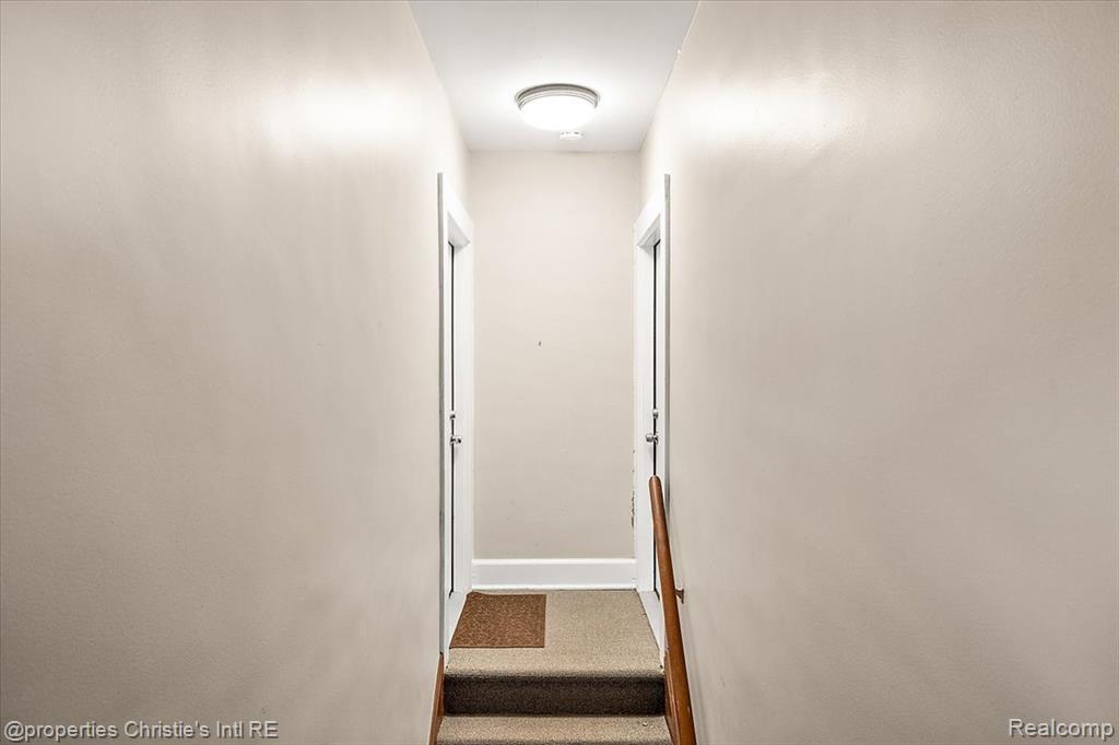 829 Beaconsfield Ave, Grosse Pointe Park, MI 48230 — Photo 39