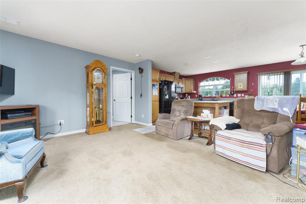 5601 Lovejoy Road, Byron, MI 48418 — Photo 4