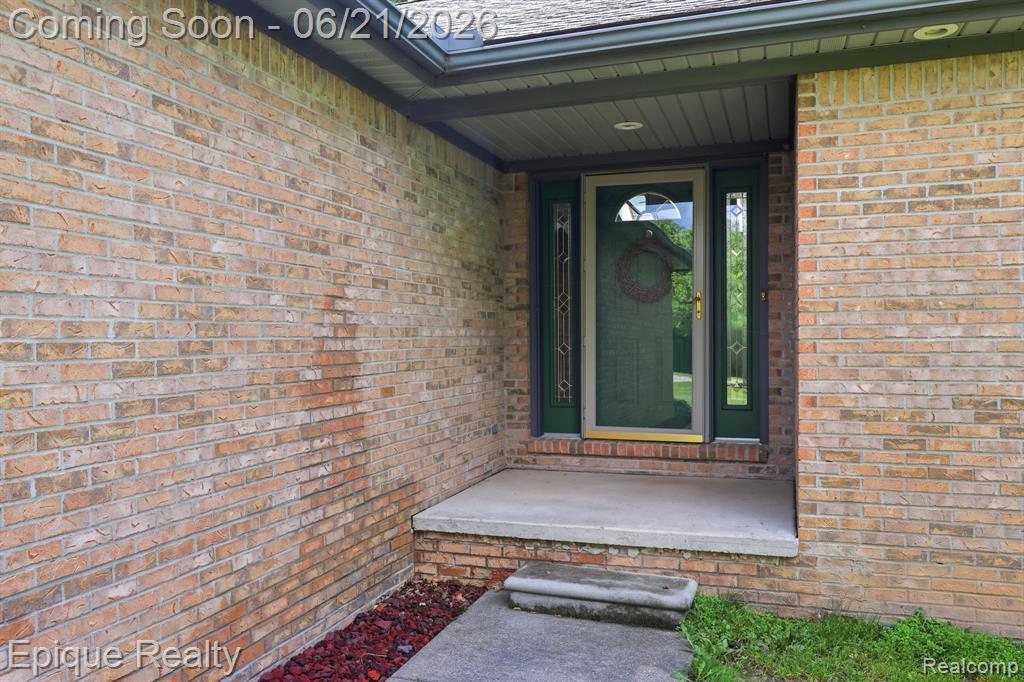 2348 Rochester Road, Leonard, MI 48367 — Photo 4