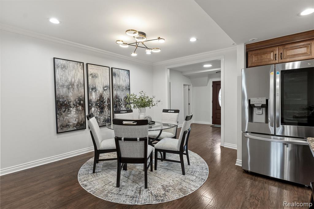 7337 Richardson Road, West Bloomfield, MI 48323 — Photo 8