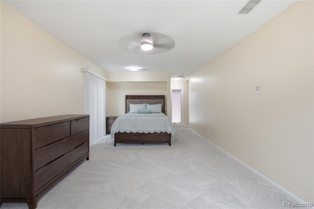 1695 Cliffs Landing, 302, Ypsilanti, MI 48198 — Photo 18