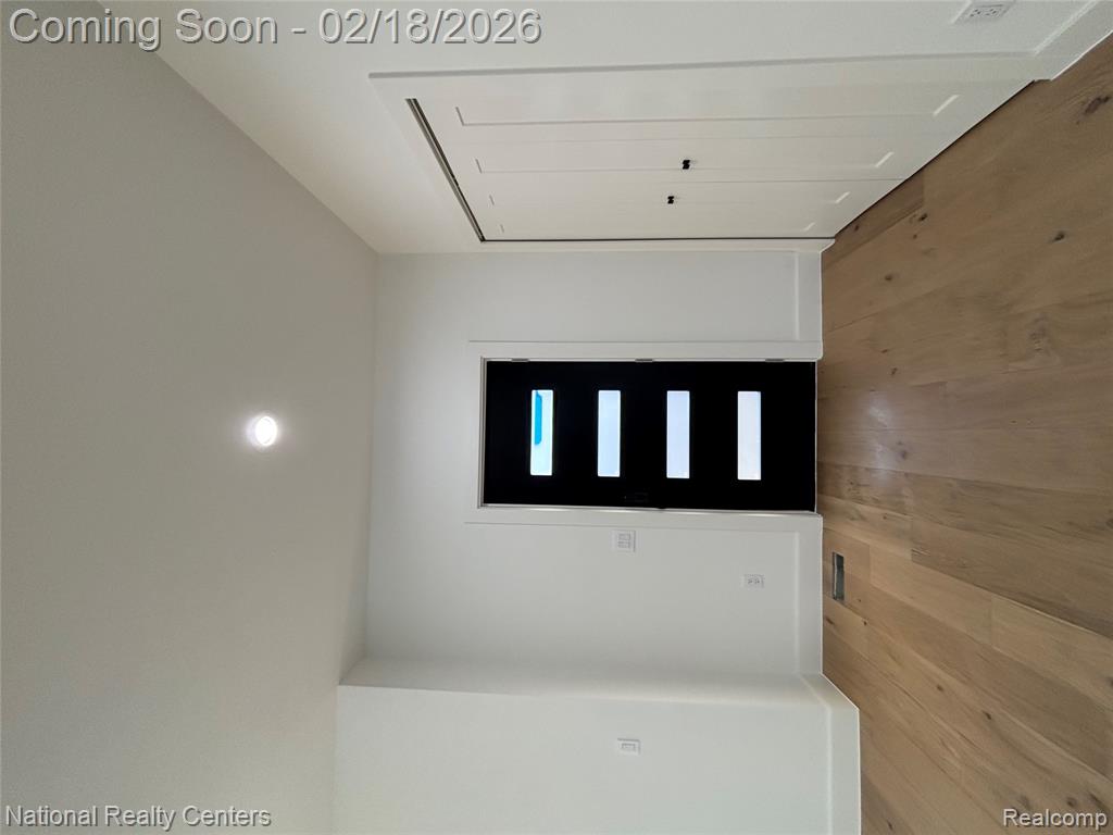 10024 Borgman Avenue, Huntington Woods, MI — Photo 2