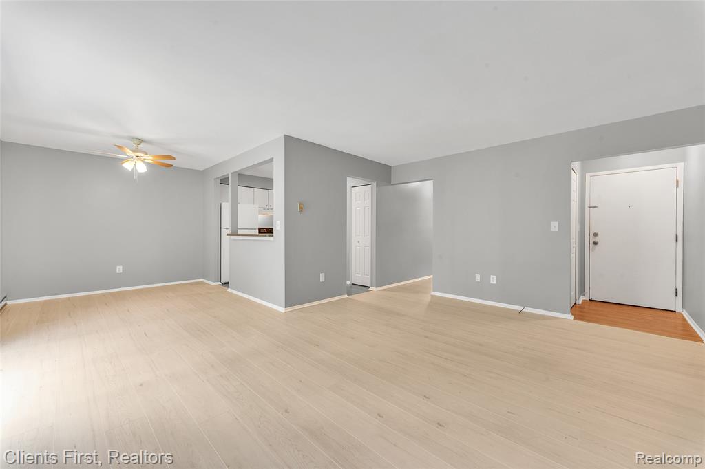 7570 WOODVIEW Street, Westland, MI — Photo 10