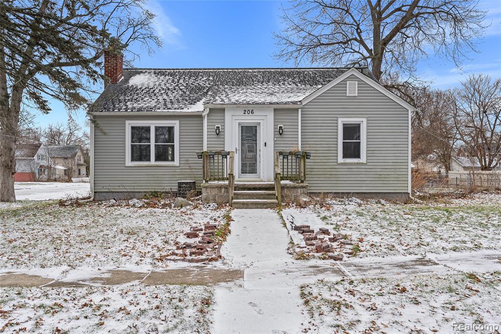 206 E Tuscola Street, Durand, MI 48429 — Photo 3