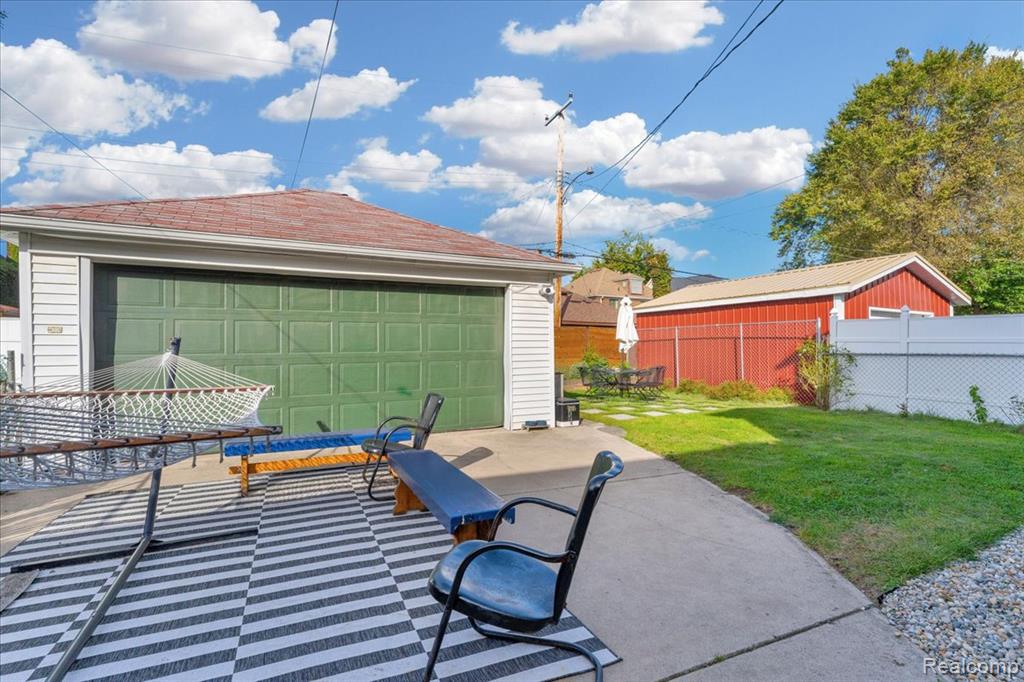 18281 San Juan Drive, Detroit, MI 48221 — Photo 48