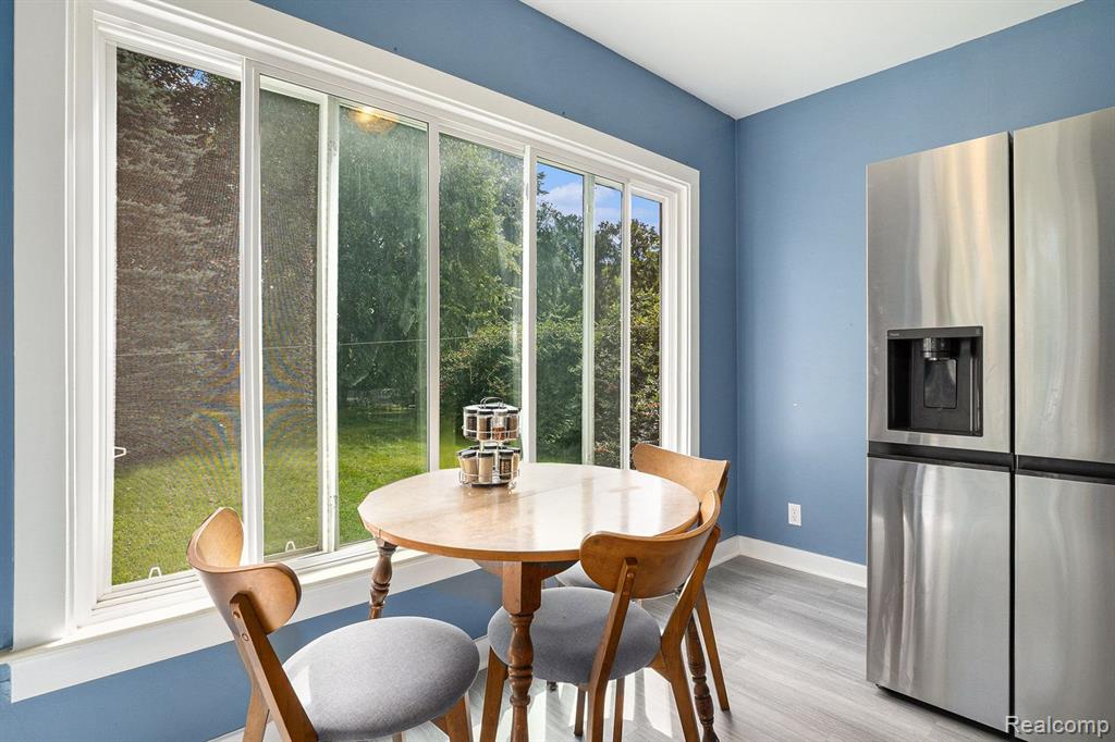 110 LAKE Street, Holly, MI 48442 — Photo 8