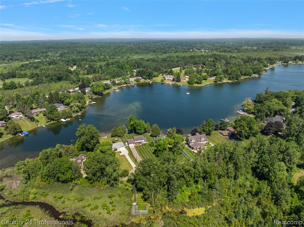 9311 Whipple Shores Drive, Clarkston, MI 48348 — Photo 7