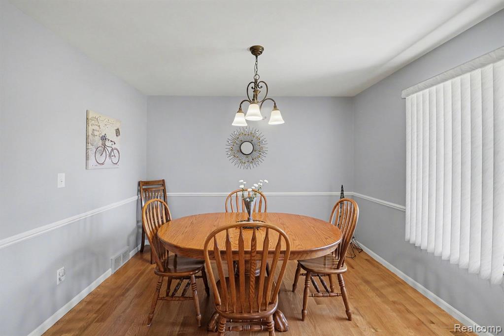 5504 Antoinette Drive, Grand Blanc, MI 48439 — Photo 16