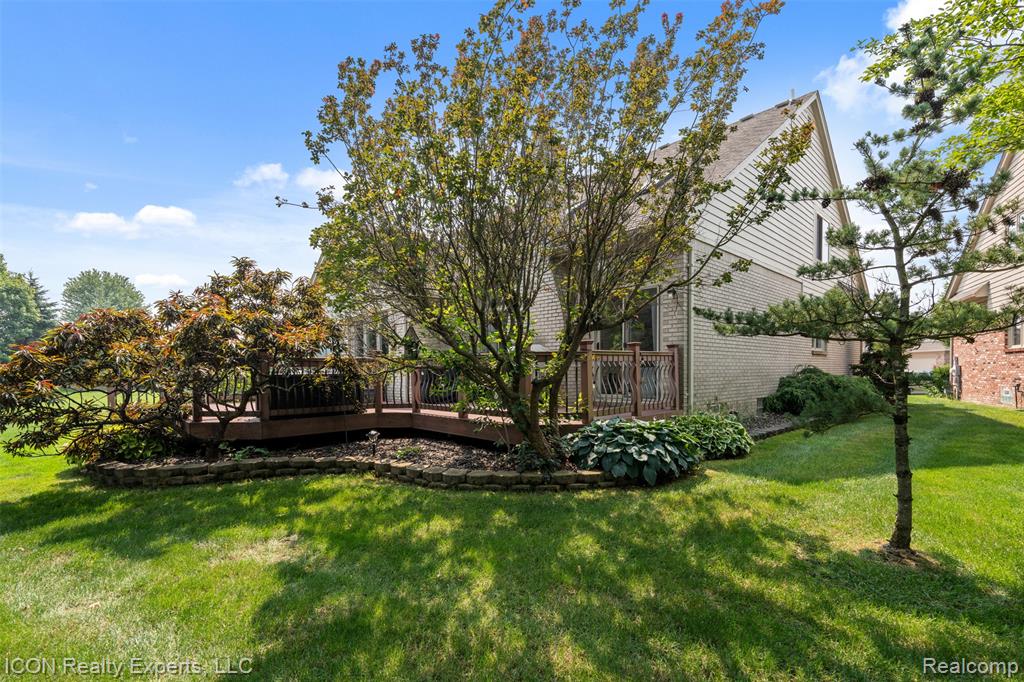 52542 Westcreek Drive, Macomb, MI 48042 — Photo 45