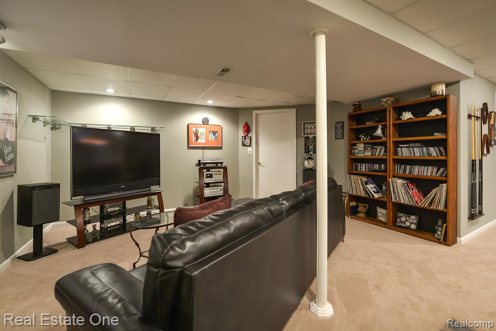 4490 GOLF VIEW Drive, Brighton, MI 48116 — Photo 49