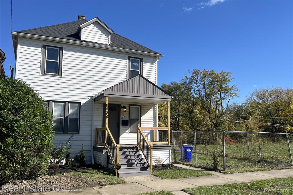 1534 Saint Clair Street, Detroit, MI 48214 — front exterior