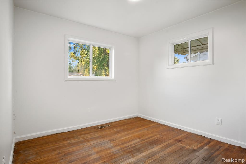 1369 Candlewood Lane, Ypsilanti, MI 48198 — Photo 12