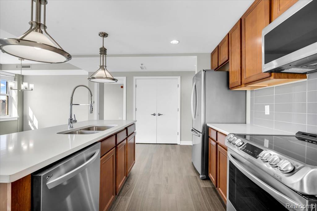 525 W Lafayette Boulevard, 18E, Detroit, MI 48226 — Photo 13