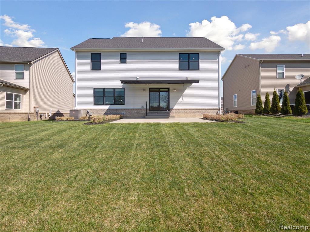 900 N MILL Street, South Lyon, MI 48178 — Photo 47