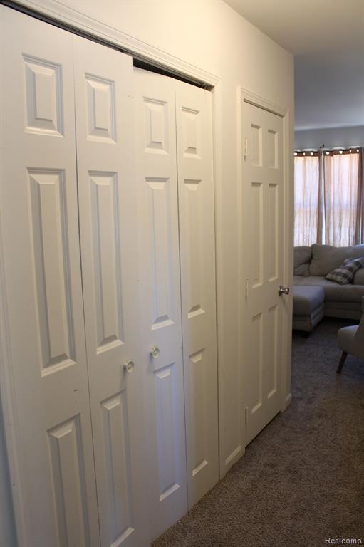 9611 WHITEWOOD Road, Pinckney, MI 48169 — Photo 8