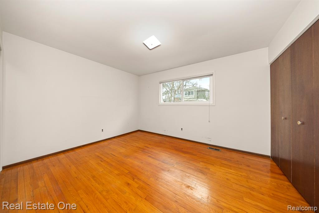 41650 BORCHART Drive, Novi, MI — Photo 15