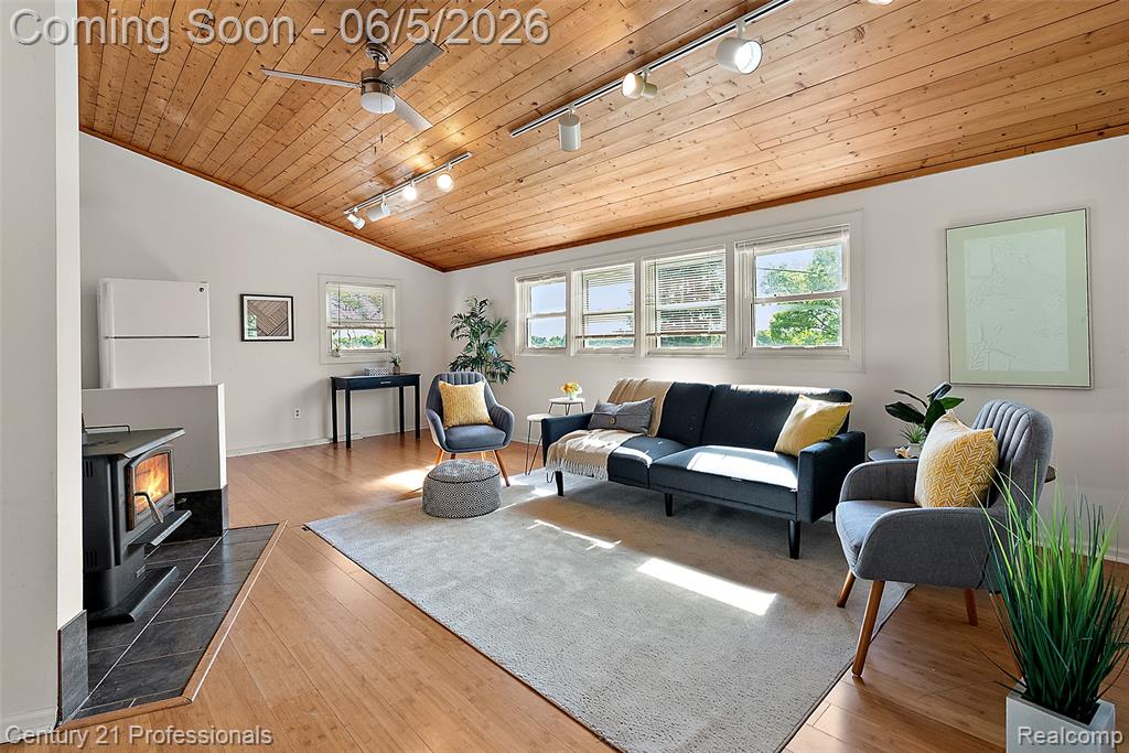 1420 Pettibone Lake Road, Highland, MI 48356 — Photo 49