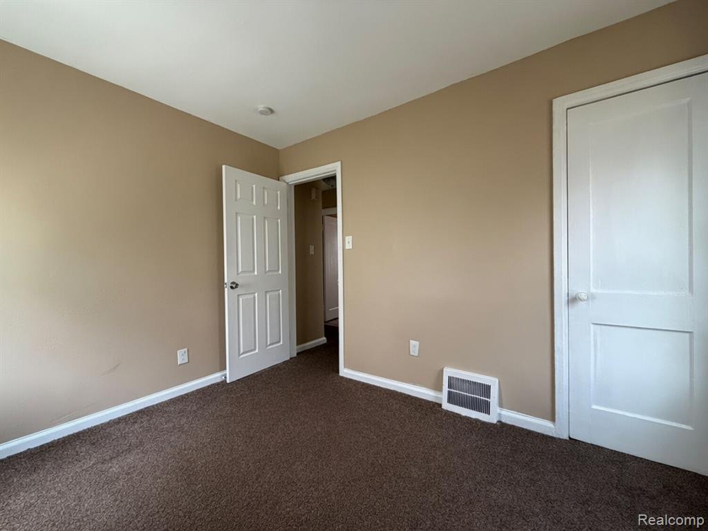 7286 FAUST Avenue, Detroit, MI 48228 — Photo 8