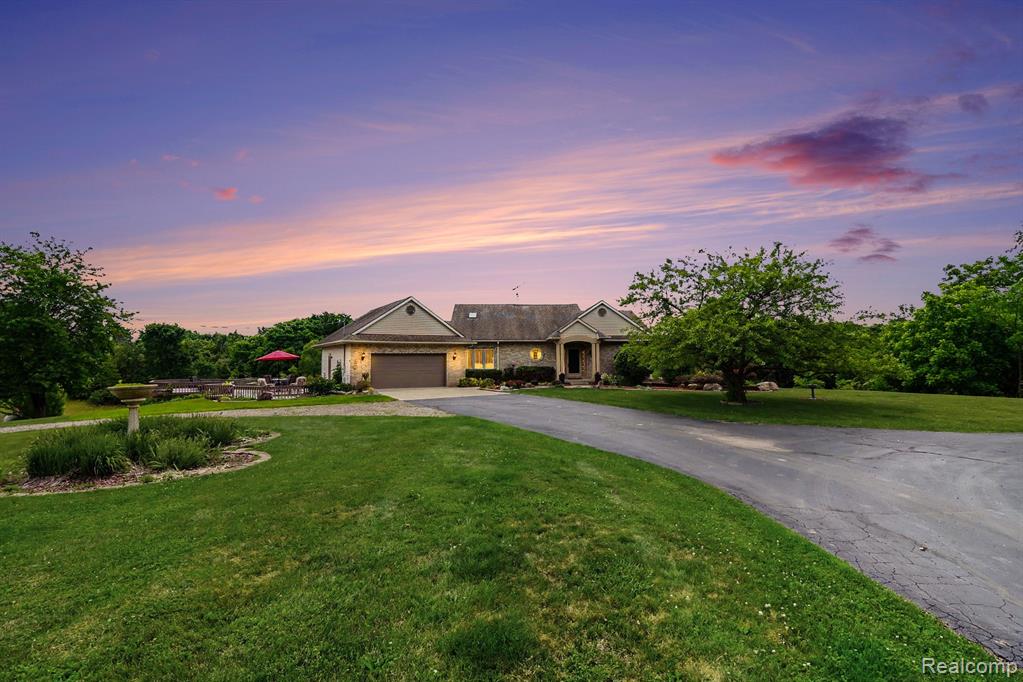 18501 Taylor Lake Road, Holly, MI 48442 — Photo 35