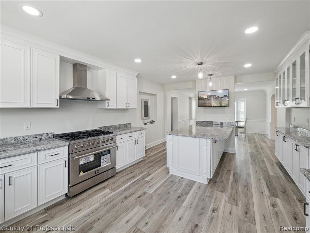 21120 Halsted Road, Farmington Hills, MI 48167 — Photo 11