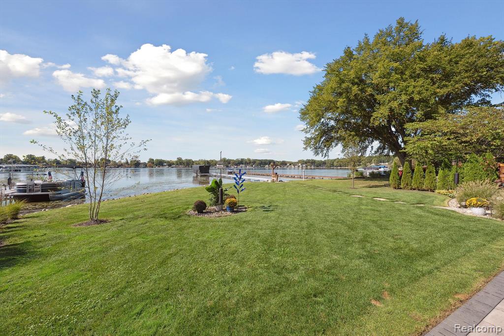 600 Black Oaks Trail, Howell, MI 48843 — Photo 52